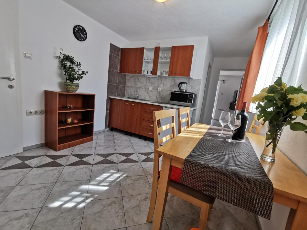 Apartments Villamare Grebastica Ngoại thất bức ảnh