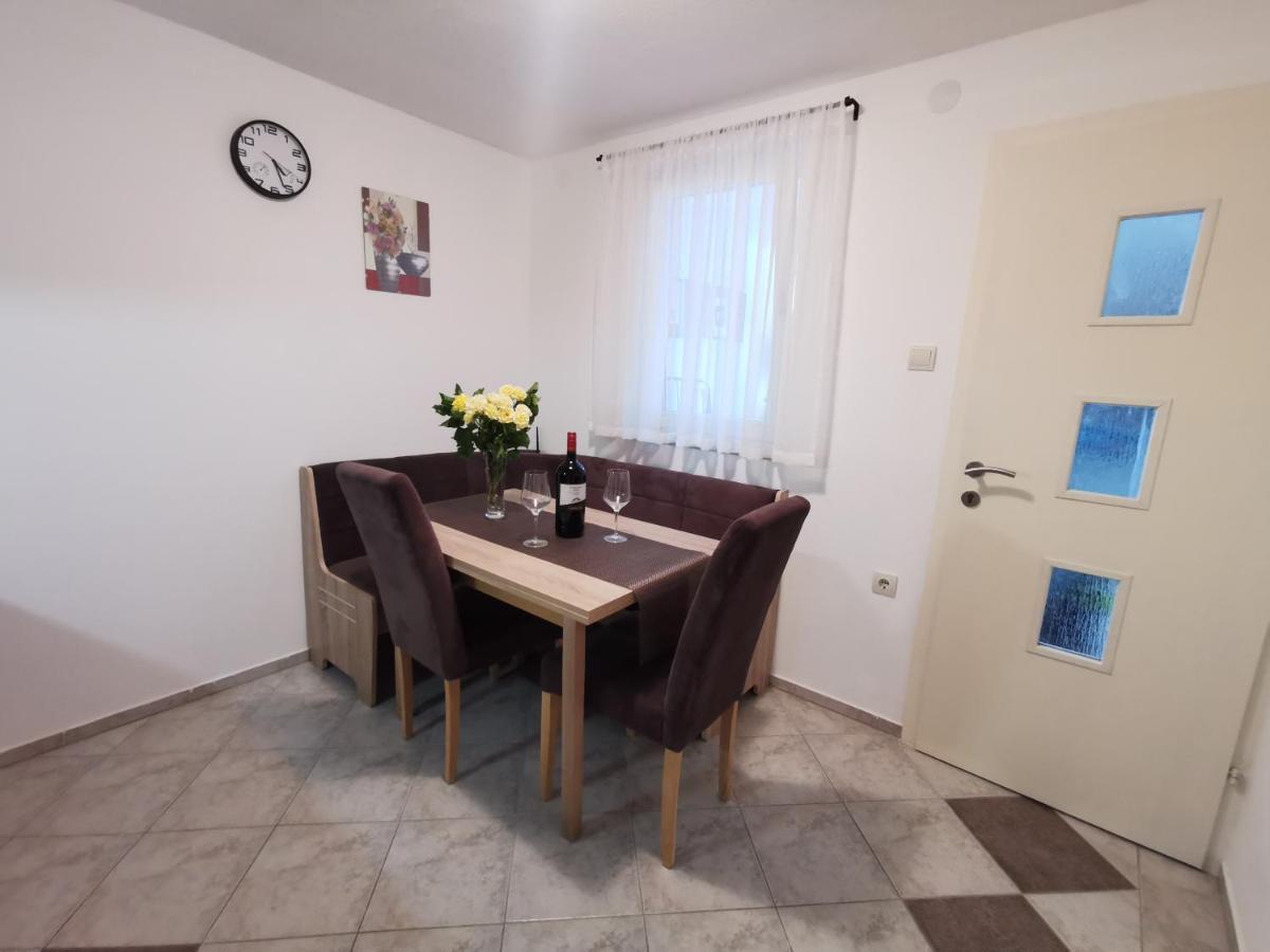 Apartments Villamare Grebastica Ngoại thất bức ảnh