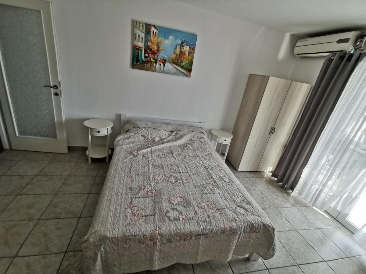Apartments Villamare Grebastica Ngoại thất bức ảnh