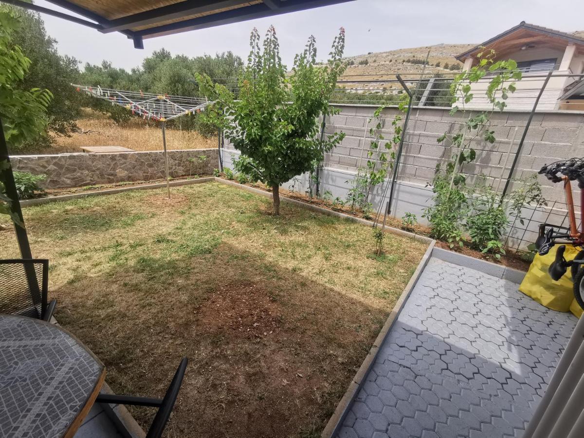 Apartments Villamare Grebastica Ngoại thất bức ảnh