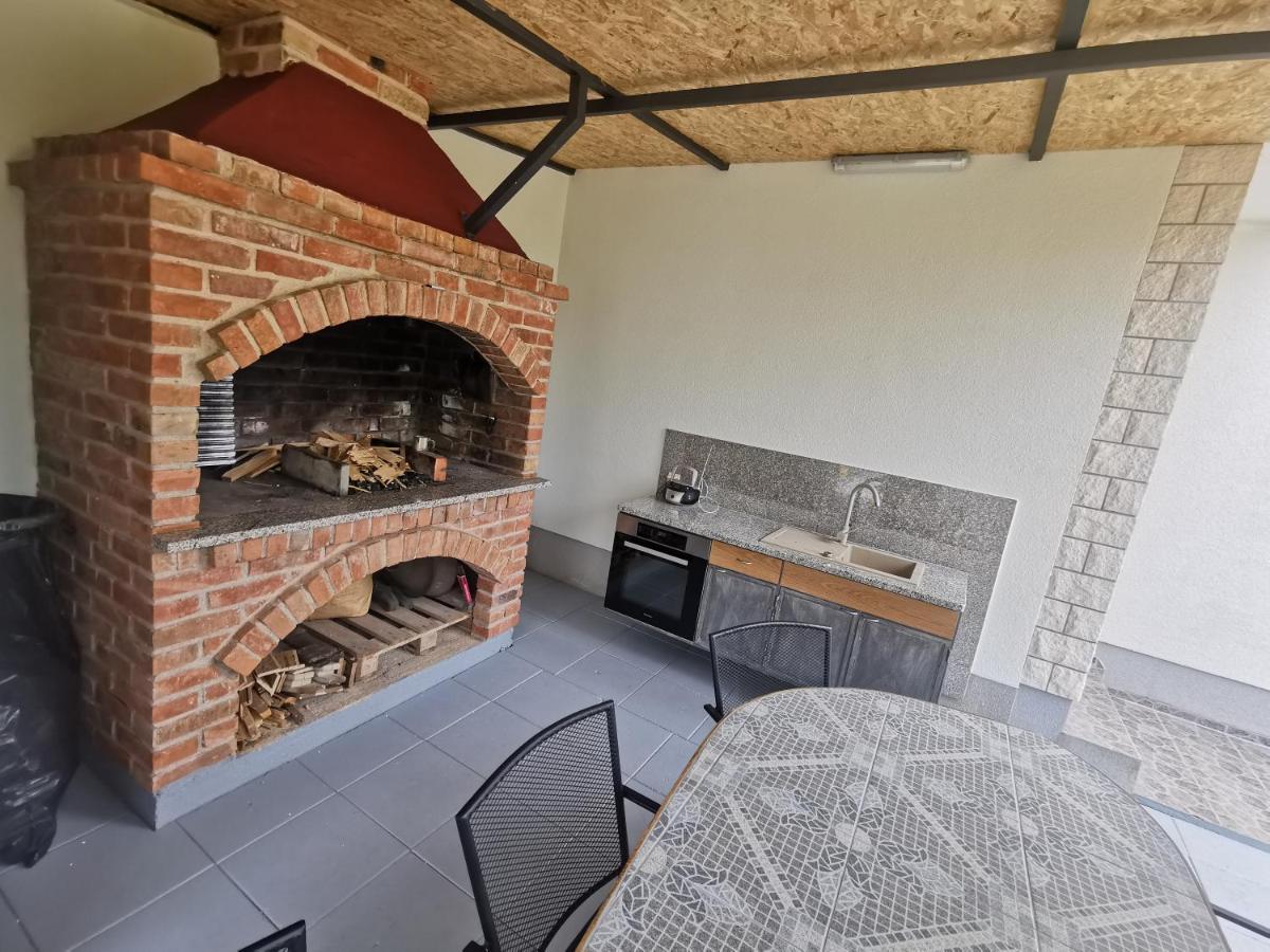 Apartments Villamare Grebastica Ngoại thất bức ảnh